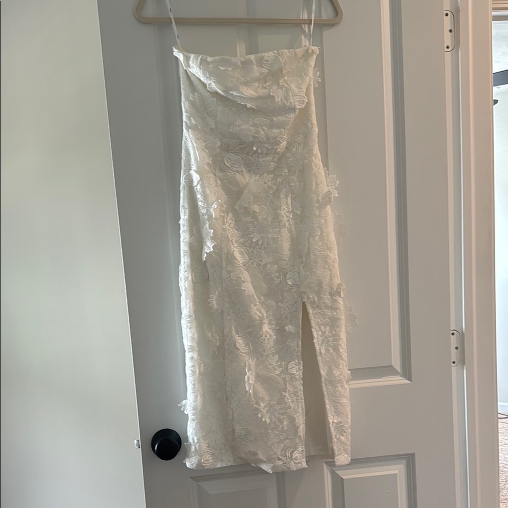 Elegant White Lace Dress